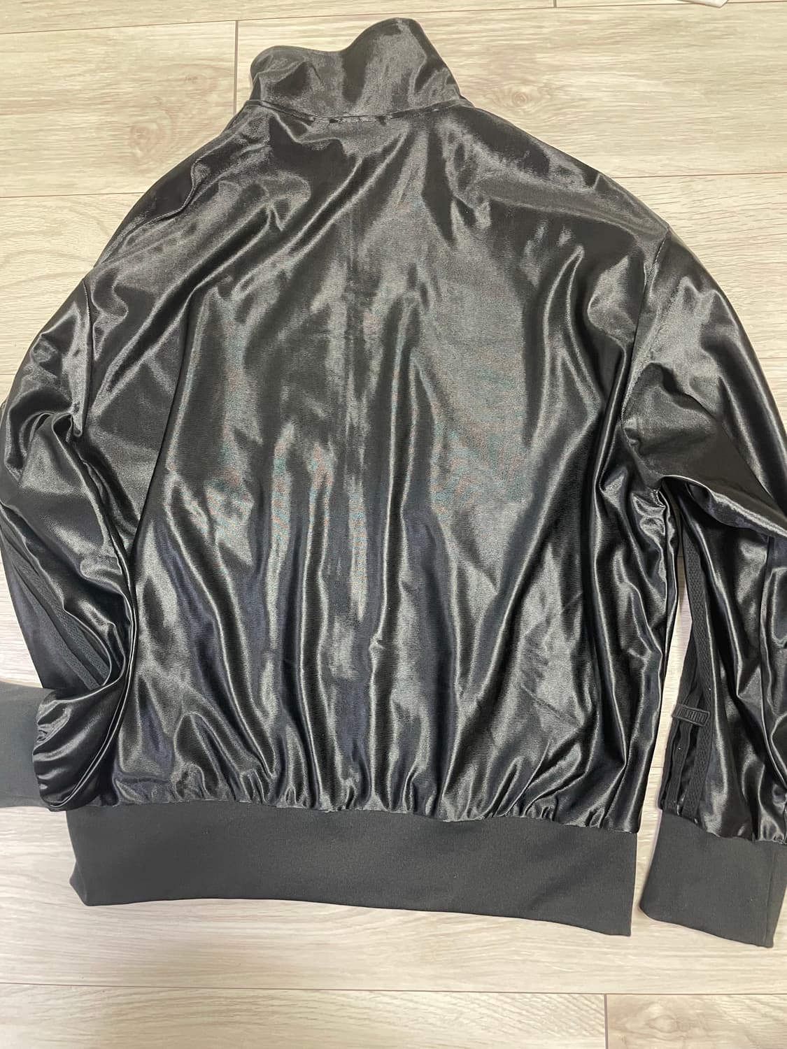 아디다스 Q3 오버사이즈 트랙탑 블랙 - KR 사이즈 상품이미지3