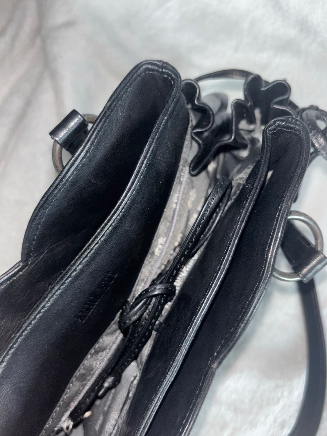 안나 수이 anna sui 블랙 레더 숄더백 상품이미지3