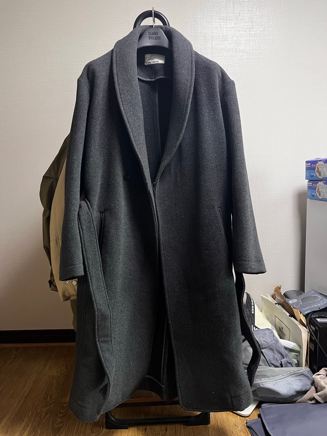 [L]비슬로우 스탠다드 오버사이즈 로브 코트 차콜 상품이미지4