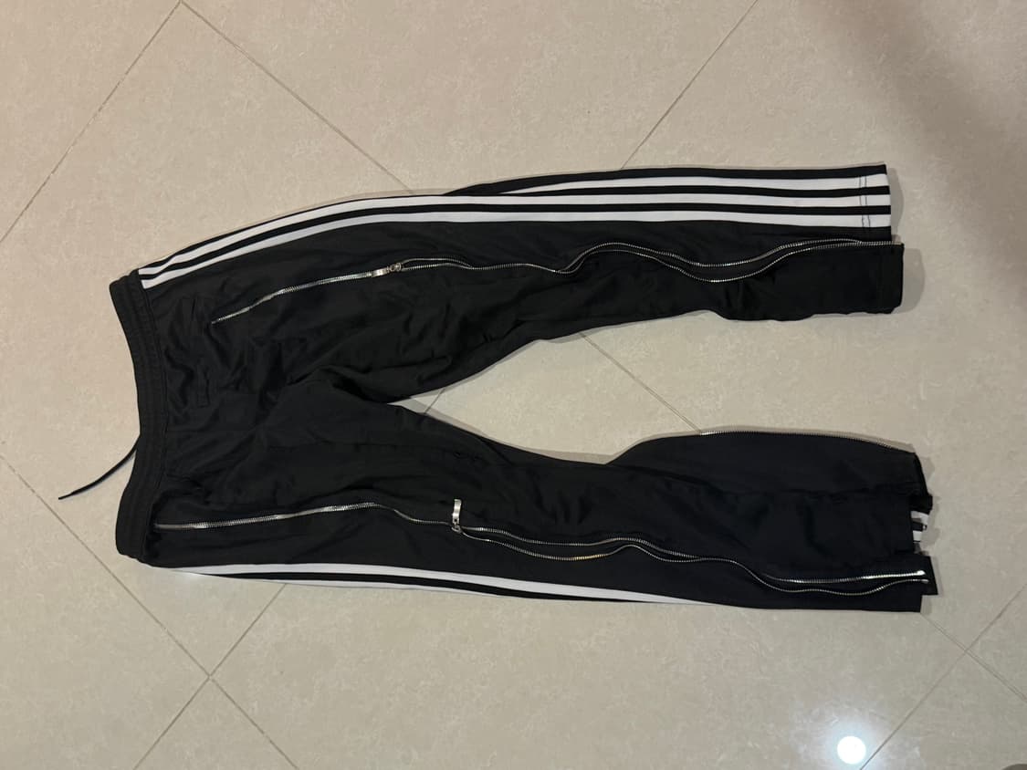J69 커스텀 아디다스 팬츠 상품이미지5