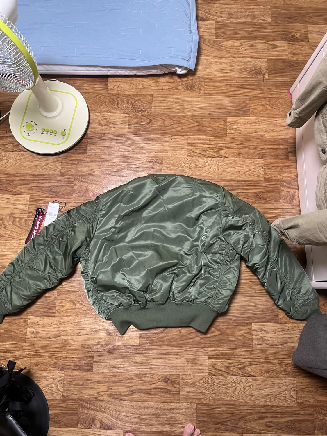 알파인더스트리 MA-1 Flight Jacket (L size) 상품이미지3