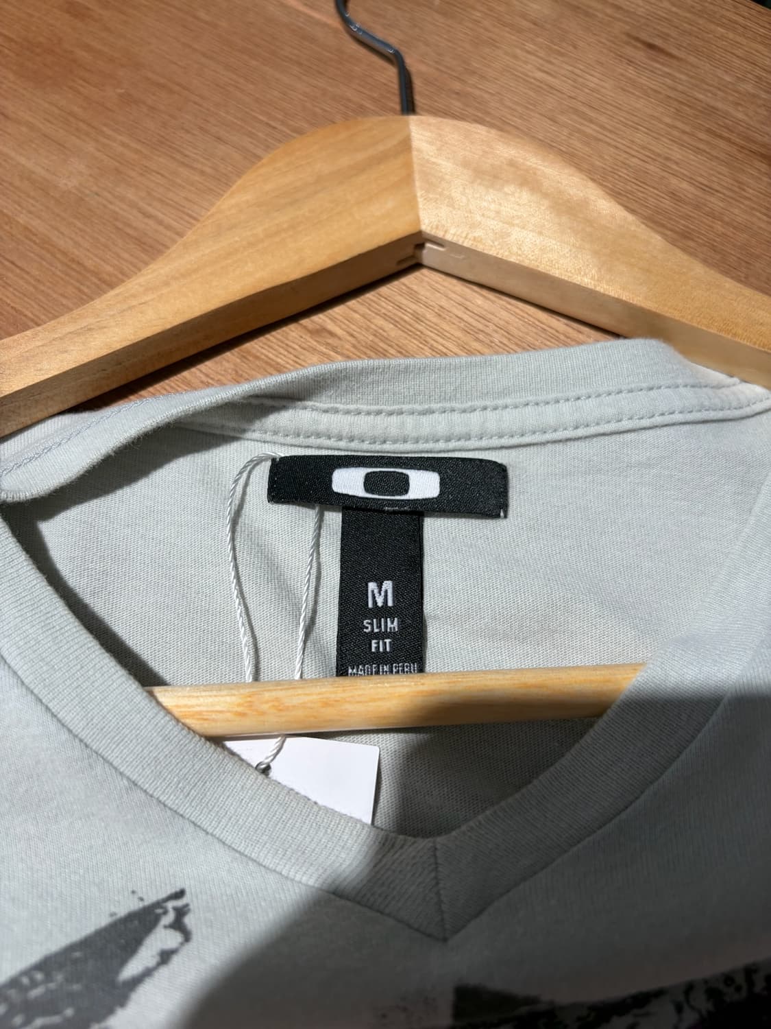 Oakley 그래픽 프린팅 브이넥 반팔 티셔츠 M 상품이미지5