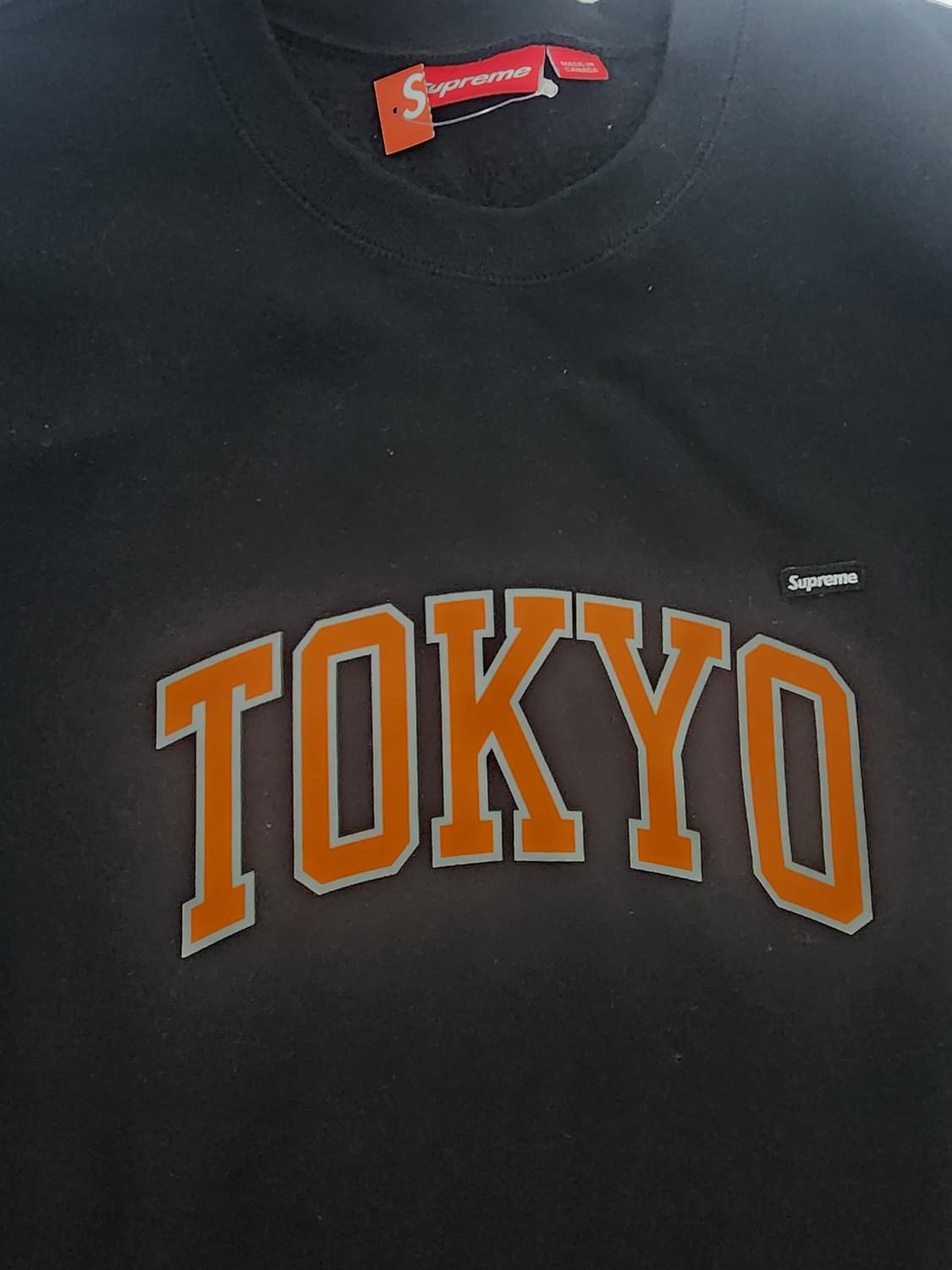 슈프림 도쿄 크루넥 티셔츠 상품이미지1