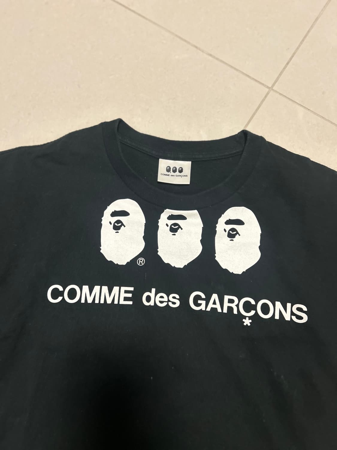 베이프 꼼데 CDG 티셔츠 판매 상품이미지4