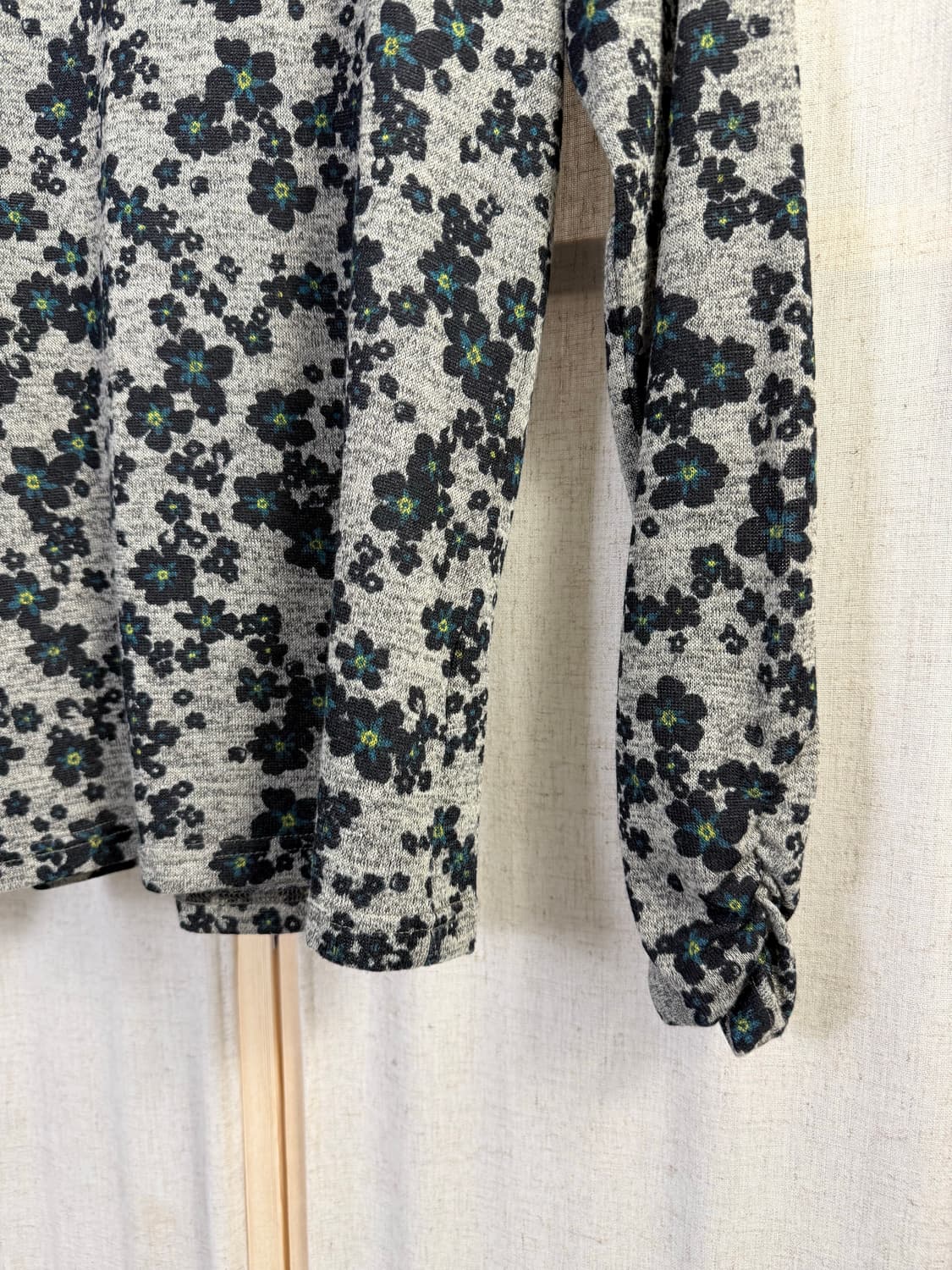 amo-amao-ama 플라워 터틀넥 탑 상품이미지4