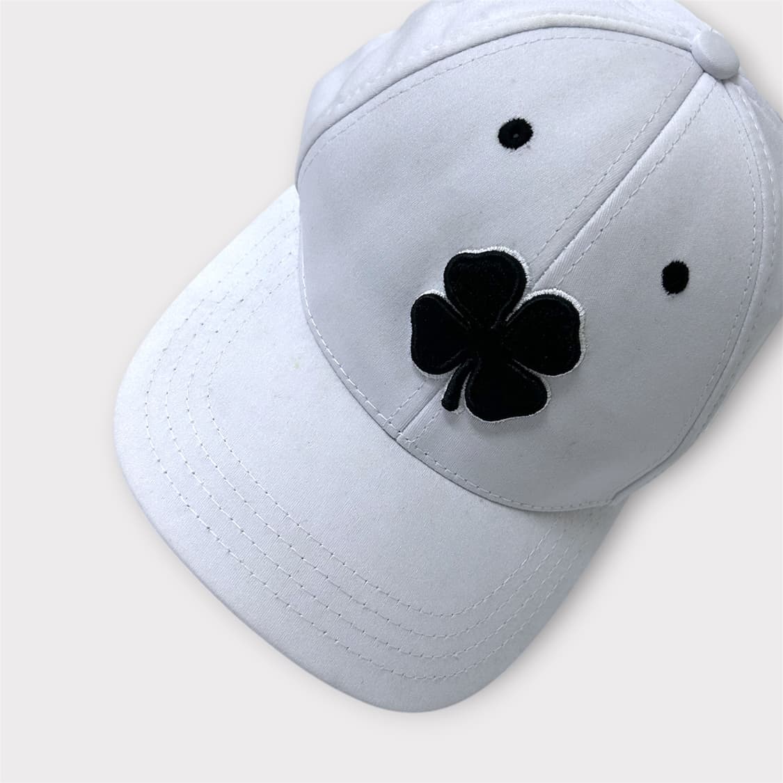 블랙 클로버 자수 화이트 볼캡 (1774) 상품이미지8