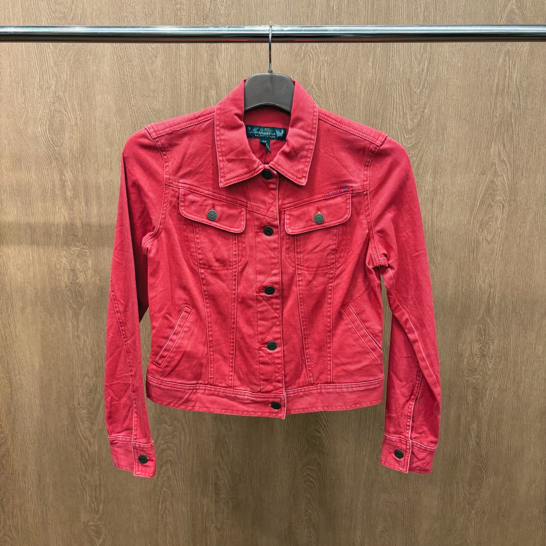 랄프로렌 코튼 스트레치 트러커 자켓 플랩 포켓 웨스턴 봉제 디테일 레드 상품이미지2