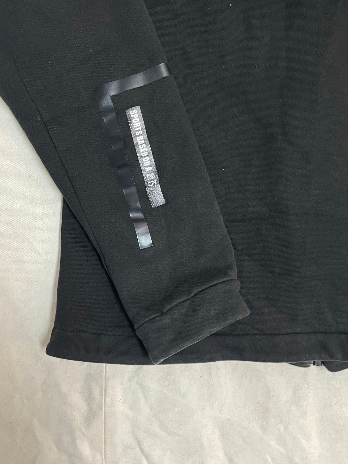 데상트 후드집업  상품이미지7