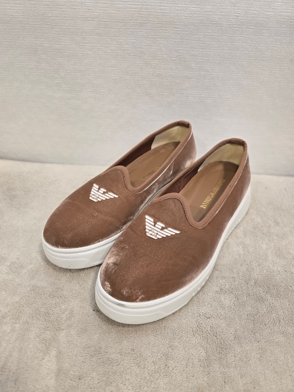 엠포리오 아르마니 벨벳 키높이 슬립온 단화 230 상품이미지1