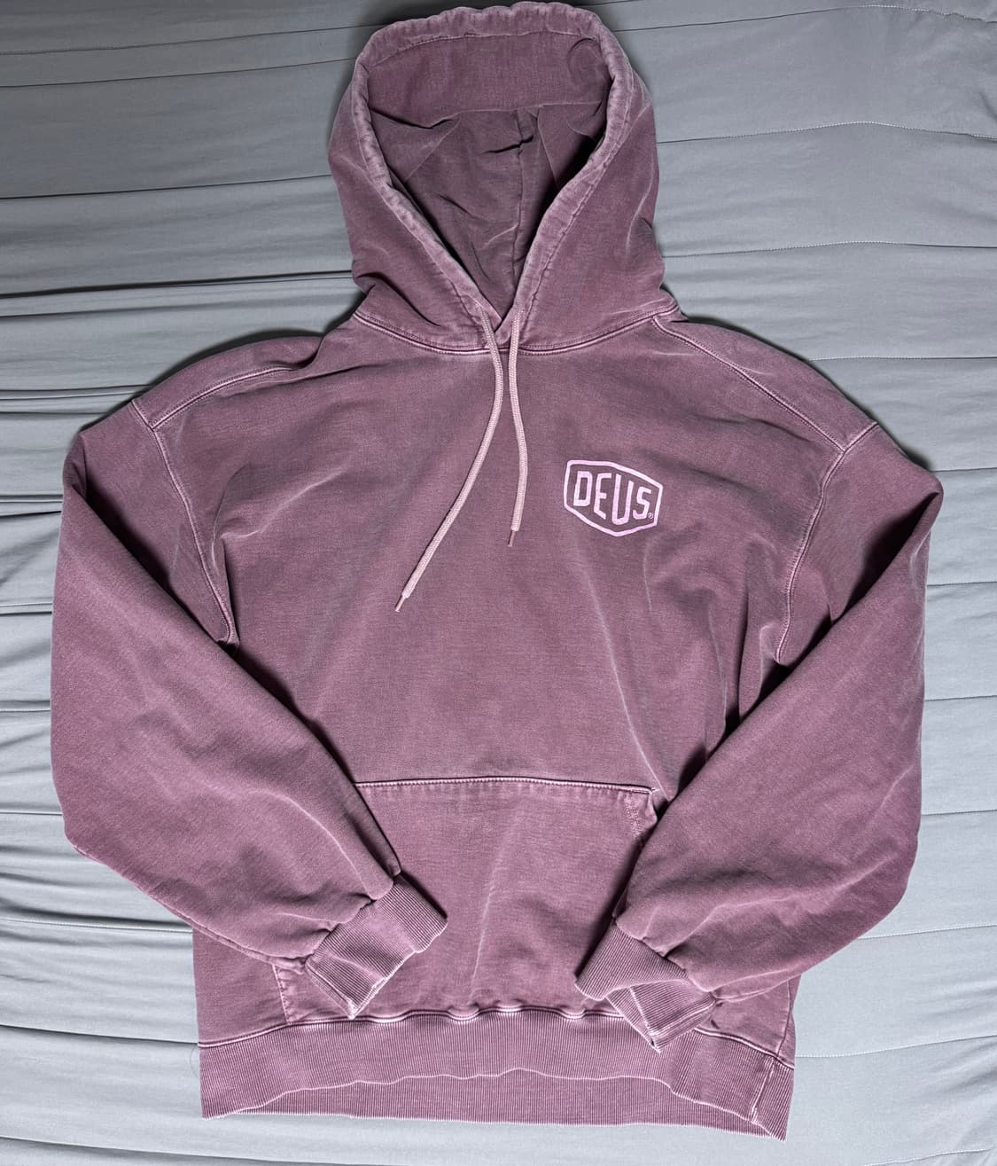 데우스 엑스 마키나 피그먼트 후드티 (L사이즈) 상품이미지1