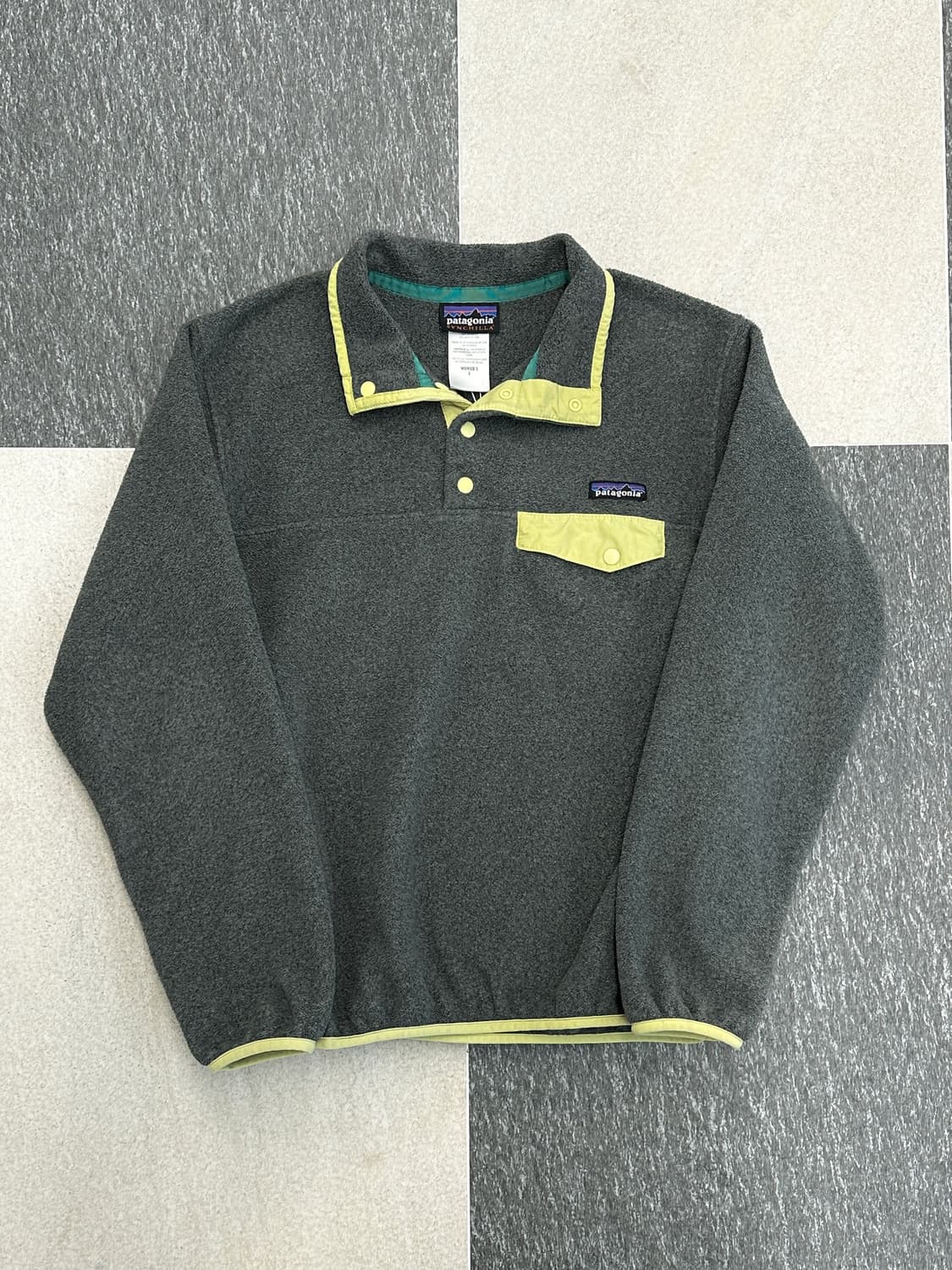 파타고니아 신칠라 그레이/라임 스냅 플리스  상품이미지6
