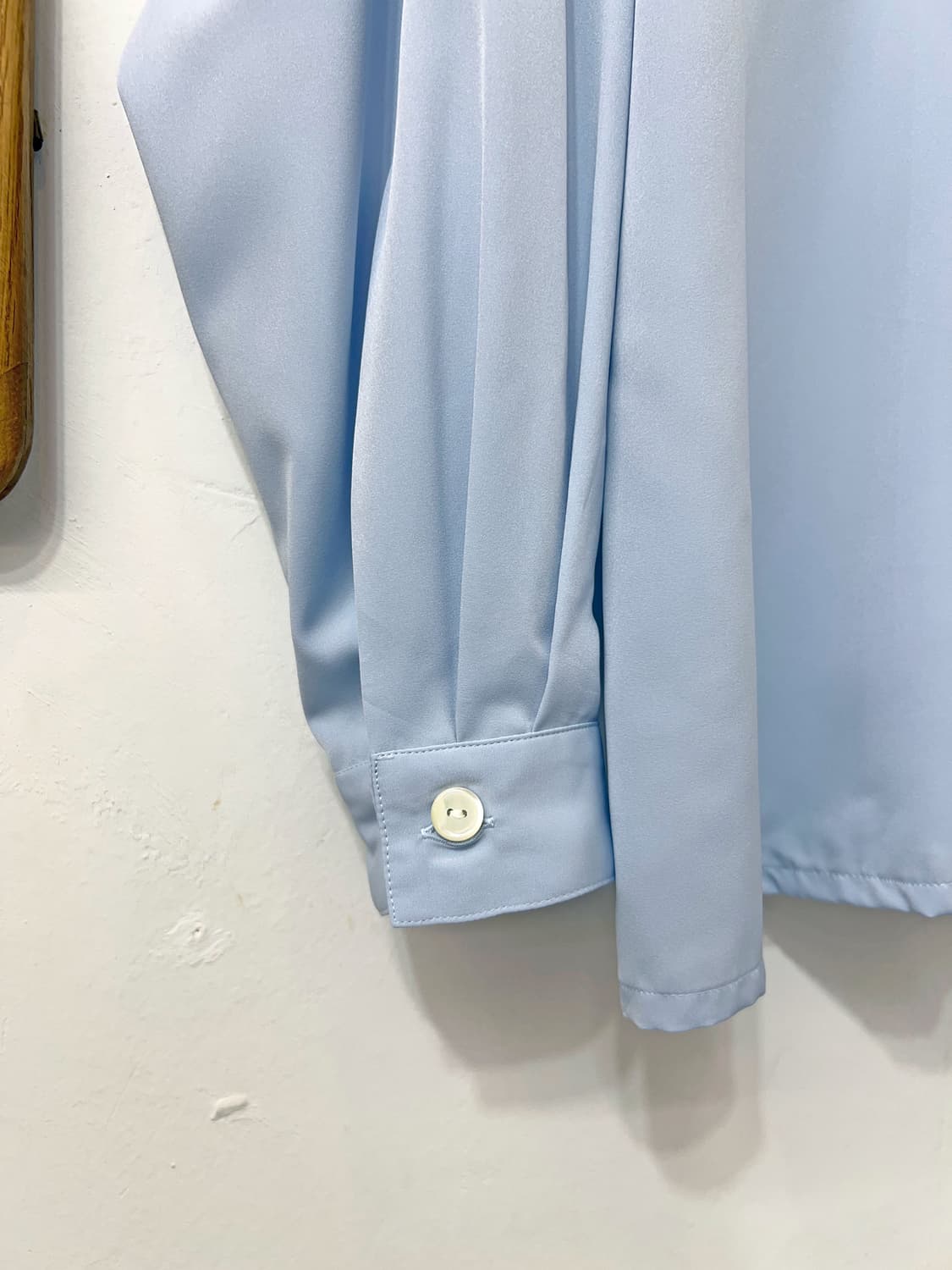 👧🏻EXNY   Light Blue Poly Shirt 상품이미지8