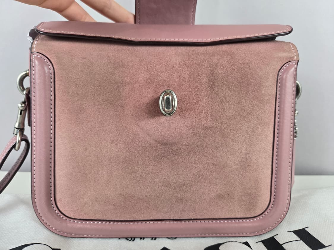 COACH 코치 페이지 크로스바디 인 글러브탠 가방 정품 크로스백 상품이미지5