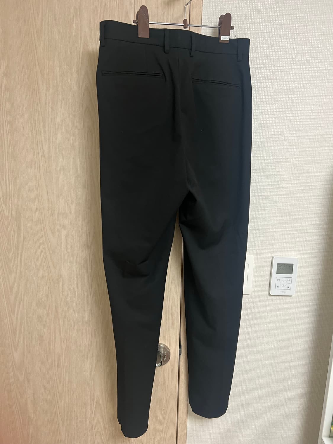 [판매완료]무신사 스탠다드/쓰리턱 세미벌룬 슬랙스/30 상품이미지3