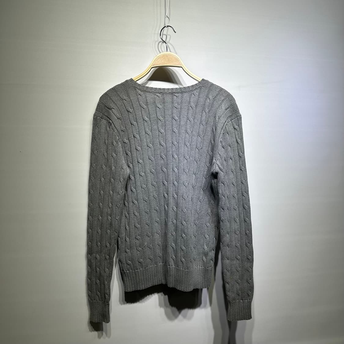 폴로 랄프로렌 케이블 브이넥 니트 판매합니다 상품이미지3