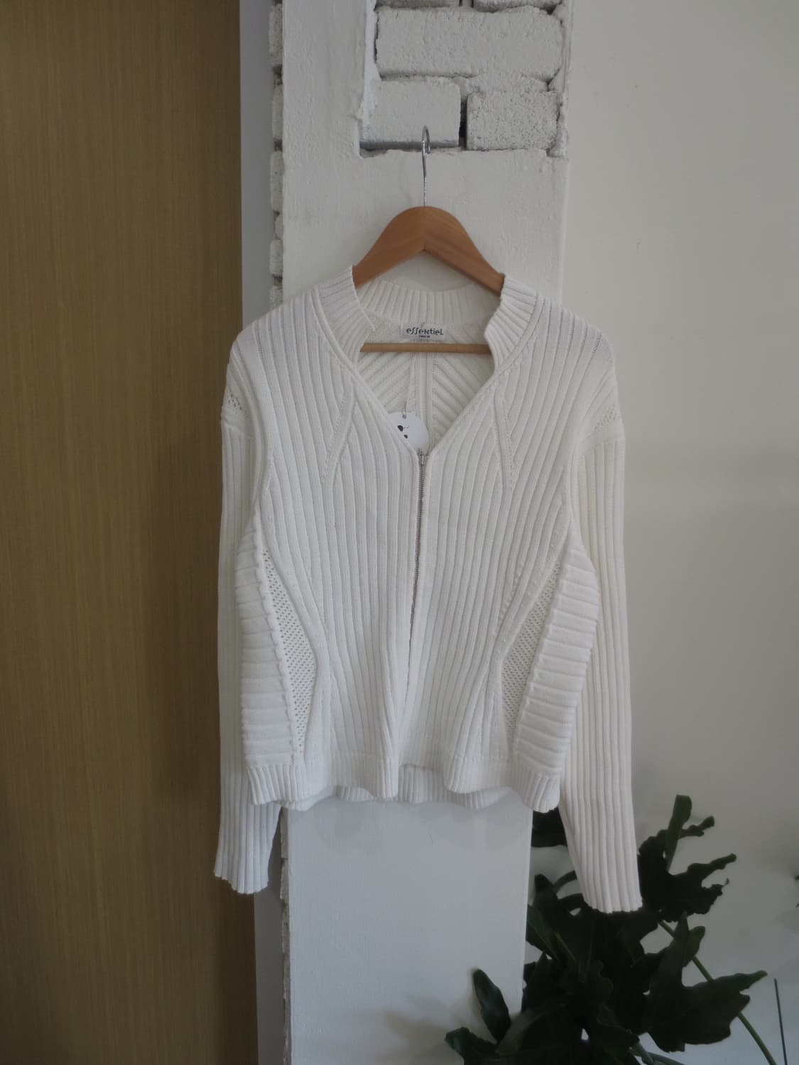 히로코 비스 화이트 니트 집업  상품이미지1