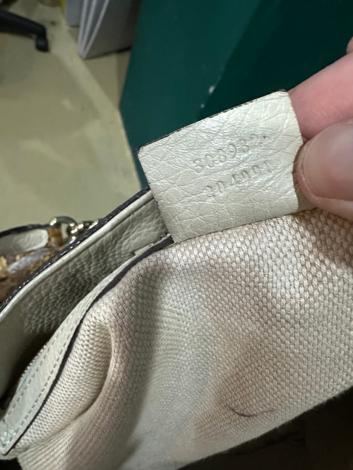 구찌 스네이크스킨 소호백 상품이미지10