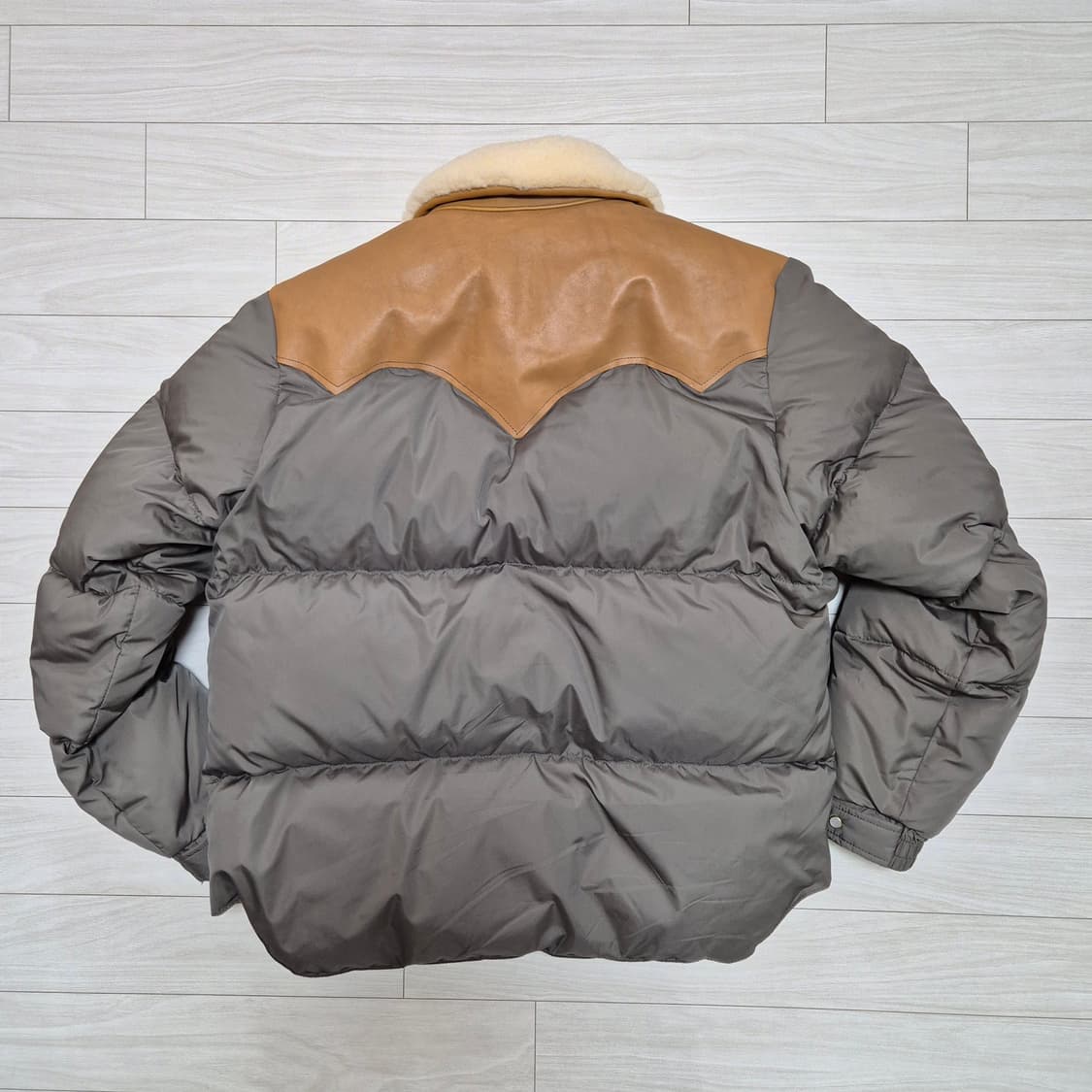 록키마운틴페더베드 크리스티자켓 올리브 44판매 상품이미지2