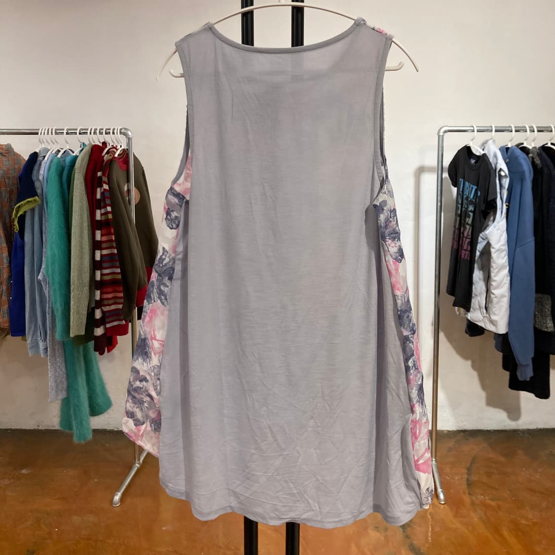 205 zero 플라워 패턴 슬리브리스 / M-L 사이즈 상품이미지2