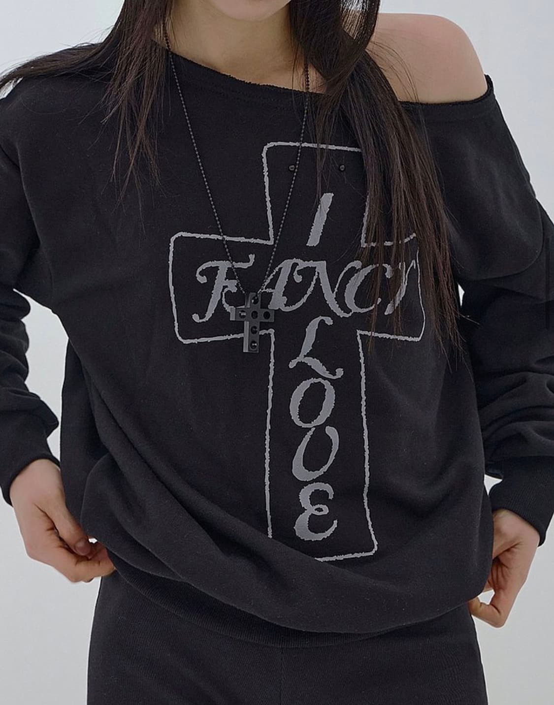 반택시 무배🩶26ss 팬시클럽  반 오프숄더 맨투맨 스웻셔츠 상품이미지1