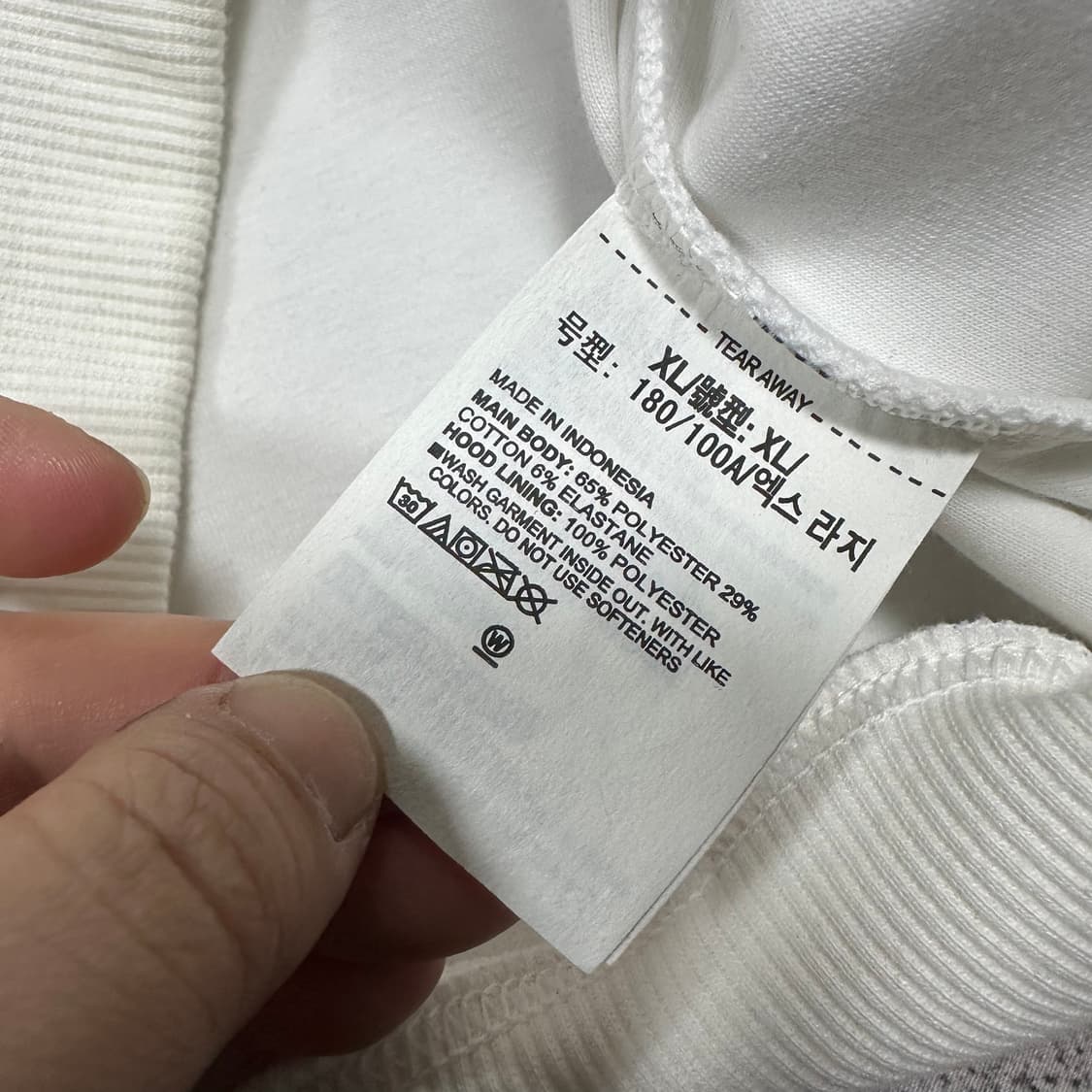 ✨ (바배) 언더아머 화이트 후드티  상품이미지4