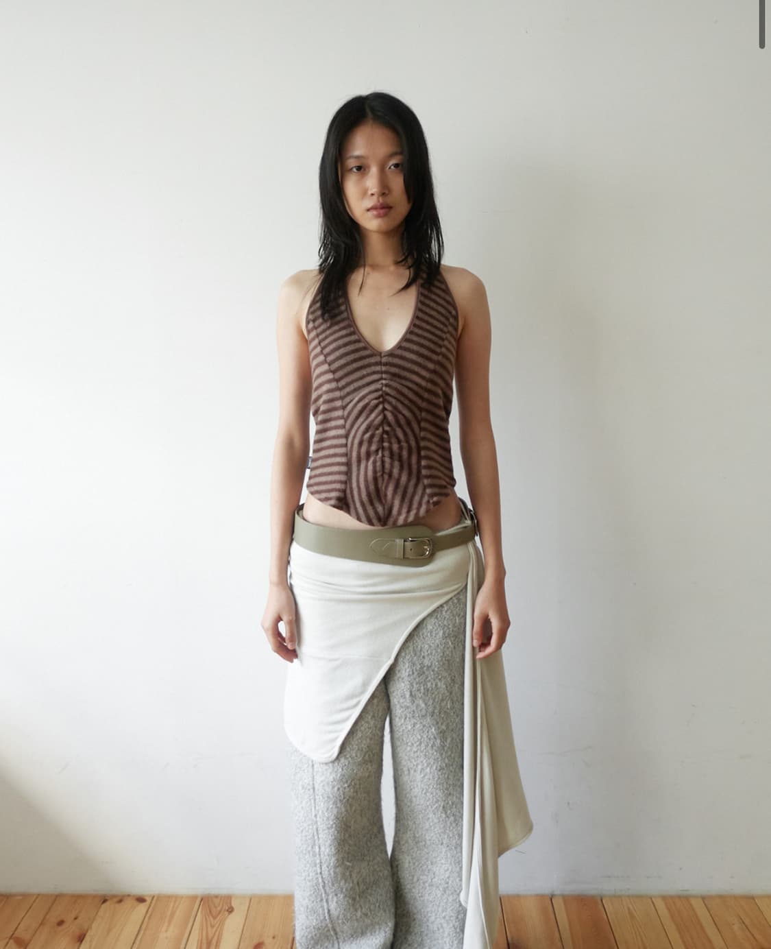Fluffy Stripe Sleeveless / Brown 상품이미지1