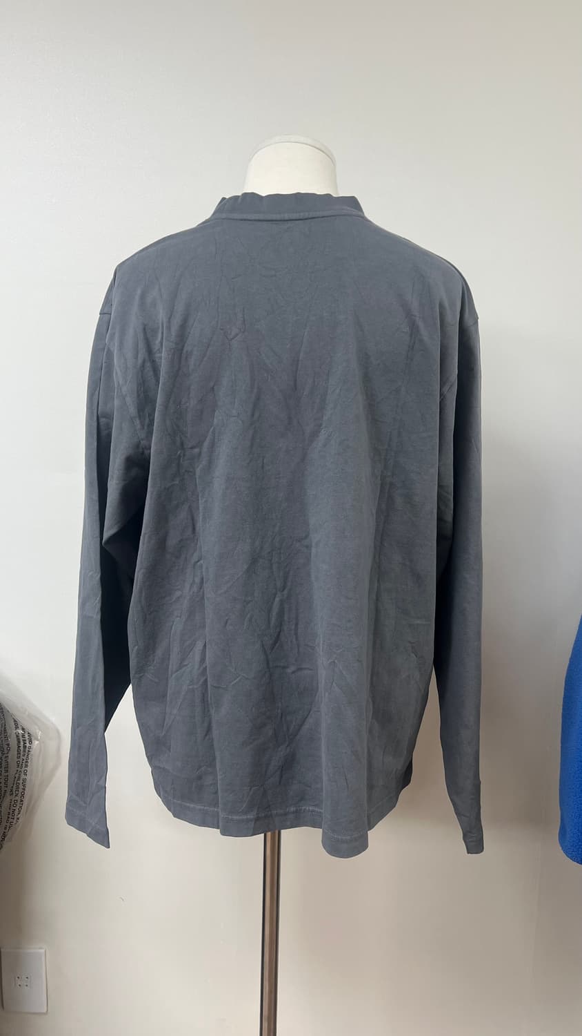 (새상품)이지갭 롱슬리브 티셔츠 다크그레이 L 상품이미지4