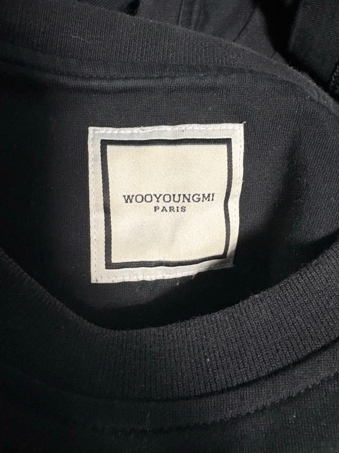 우영미 백로고 반팔 블랙 상품이미지5