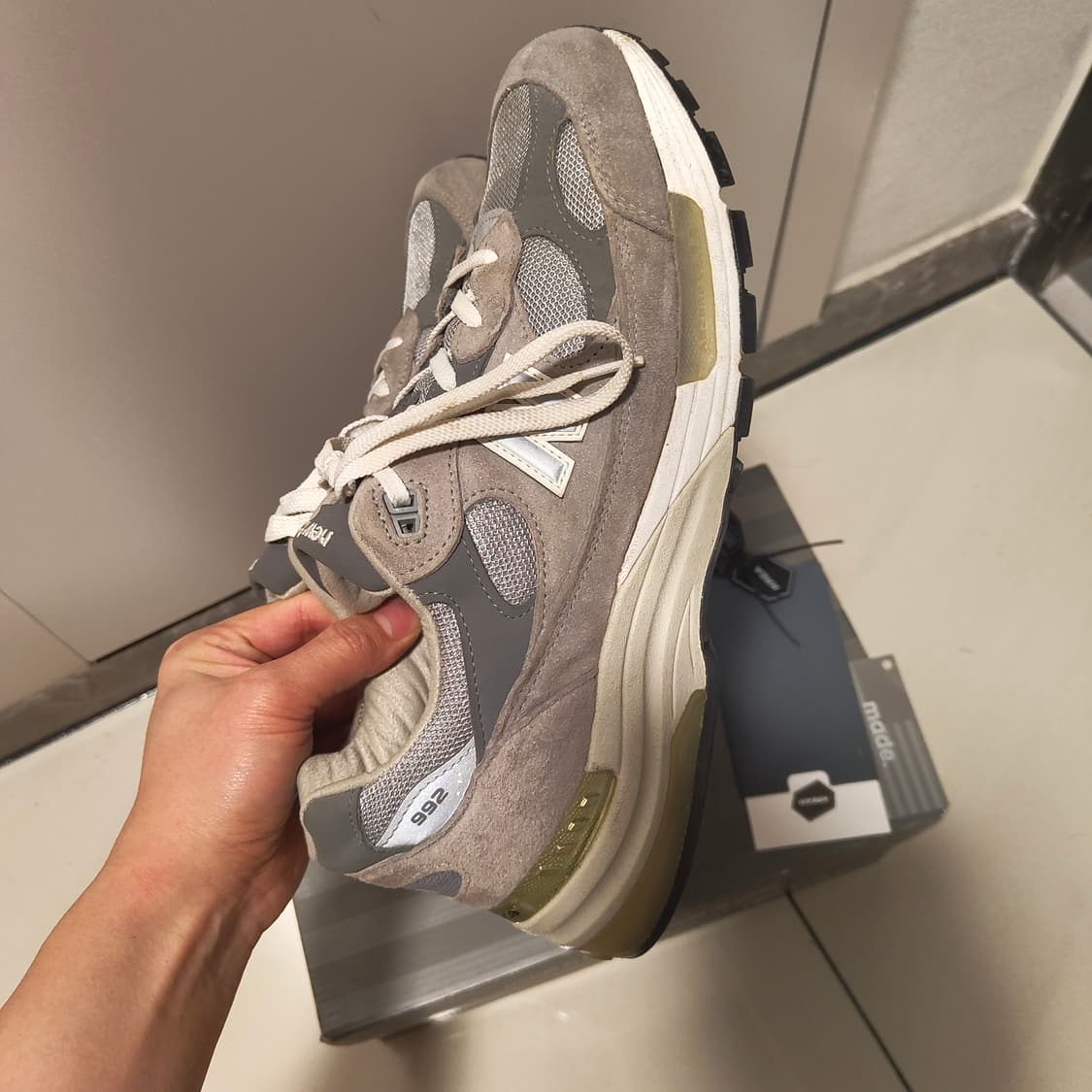 뉴발란스 992 그레이 295 상품이미지3