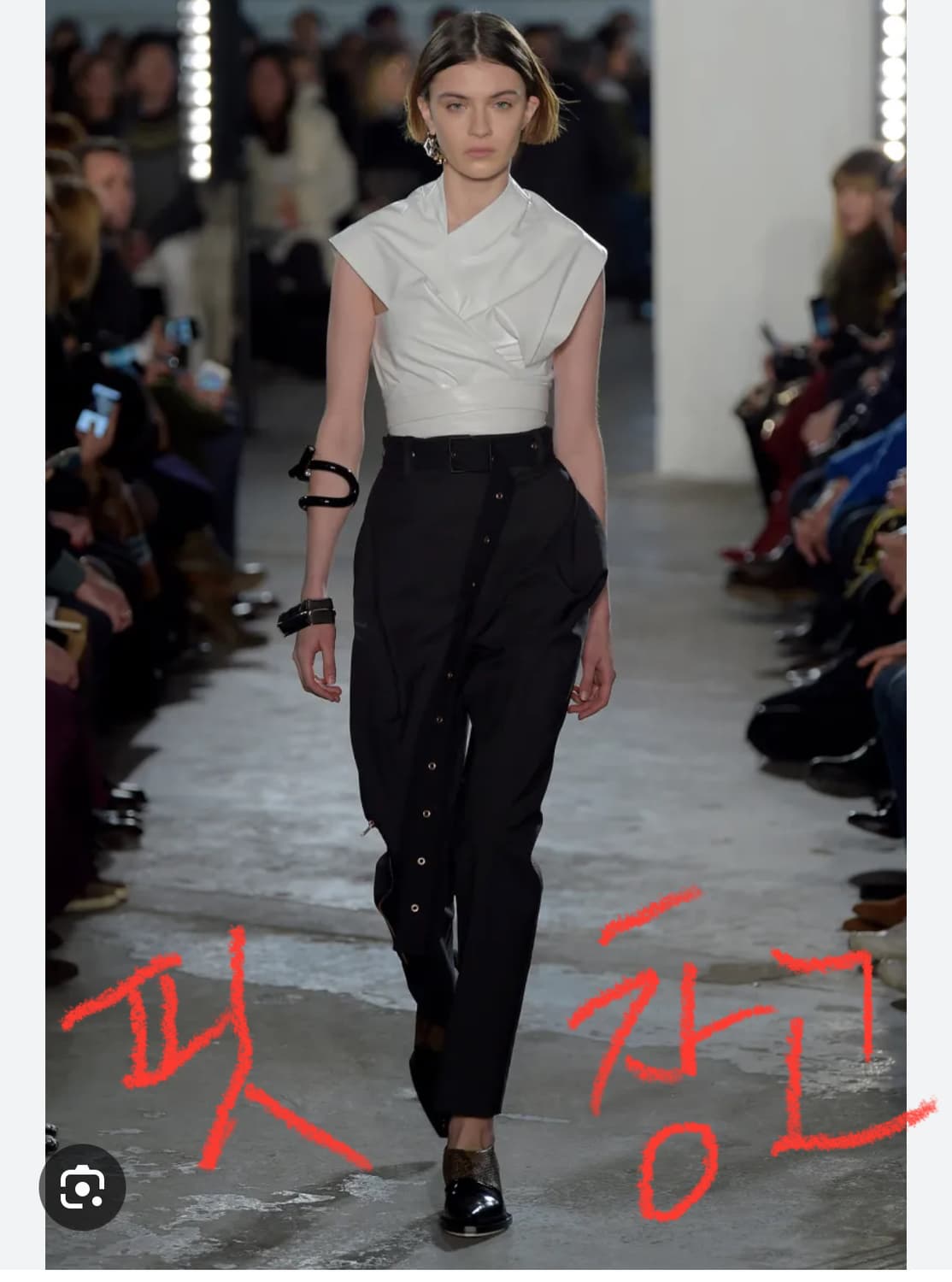 (정가 $2450) 프로엔자슐러 컬렉션 레더 팬츠 핑크 새상품 택o 상품이미지7