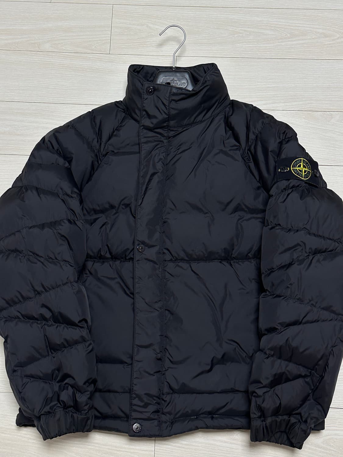 스톤아일랜드 x 슈프림 리버시블 패딩 23fw 블랙 상품이미지6