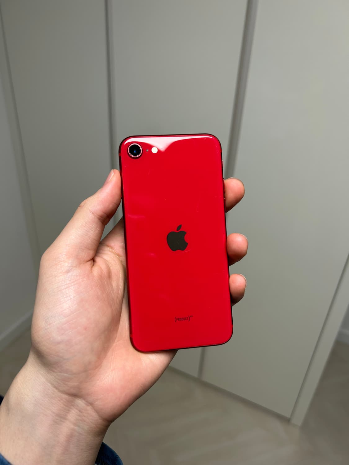 아이폰 se2 128GB 레드 상태S급 상품이미지1