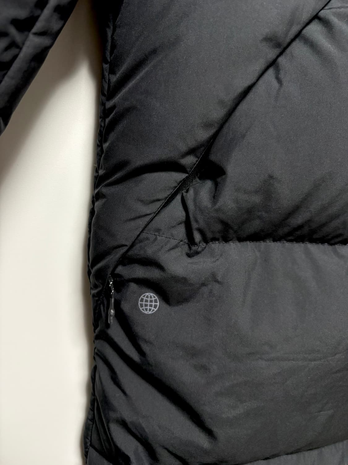 아디다스 3-스트라이프 레귤러 핏 롱 다운 패딩 상품이미지5