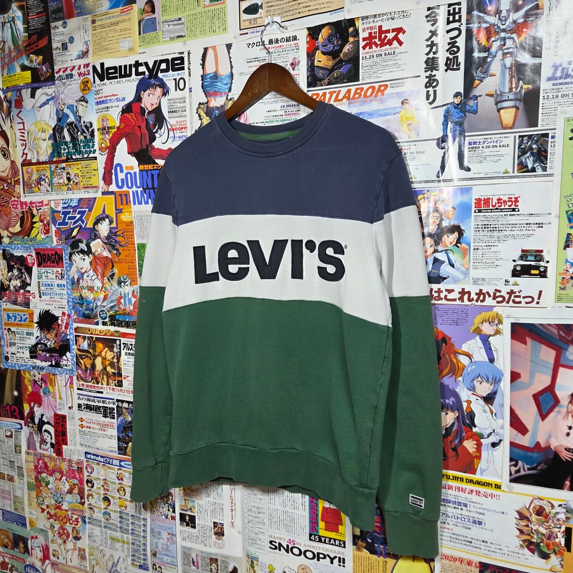 리바이스 네이비 그린 배색 빅로고 맨투맨 상품이미지1