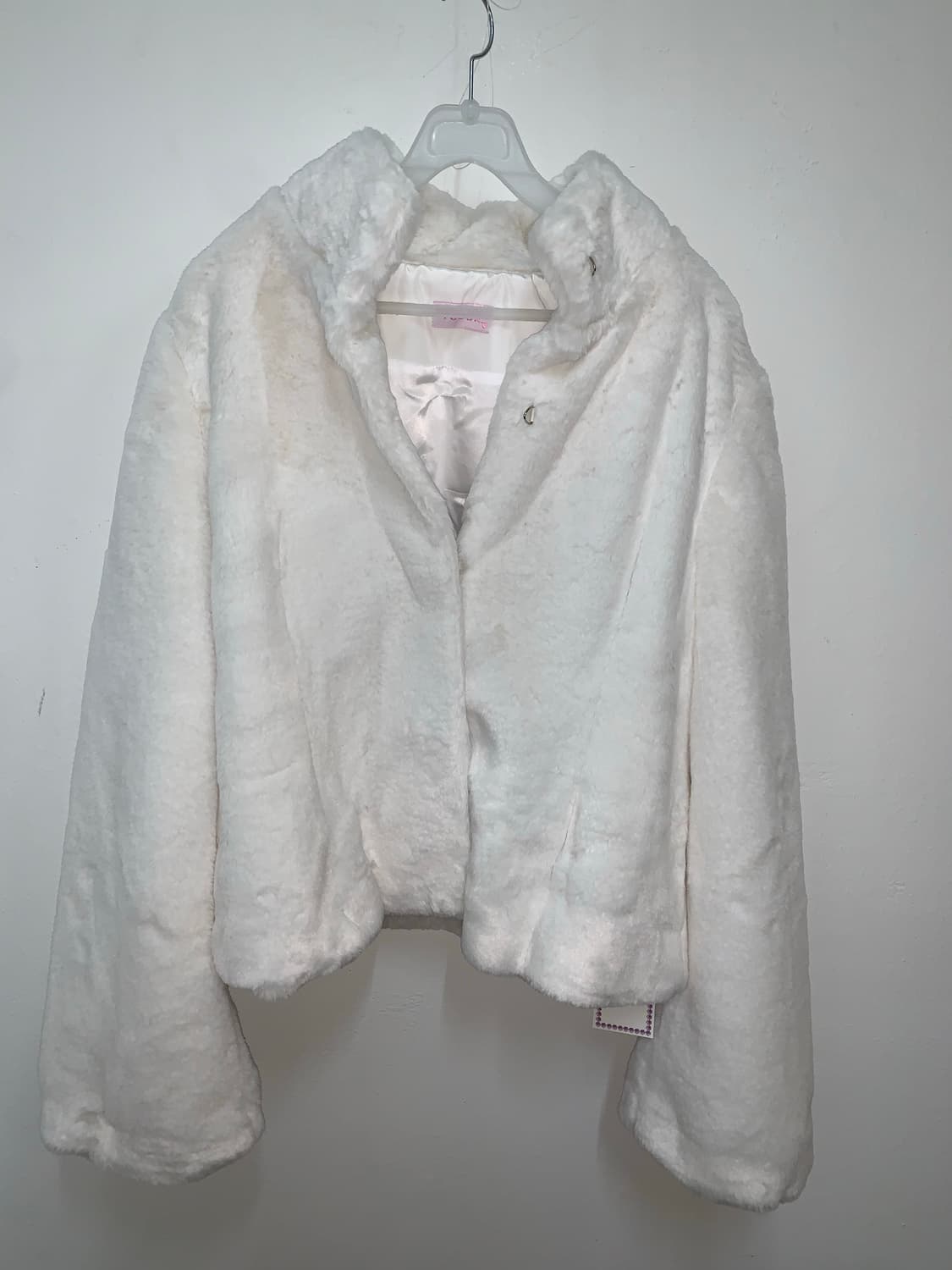 YUSUKI Faux Fur Jacket with Chains 상품이미지5