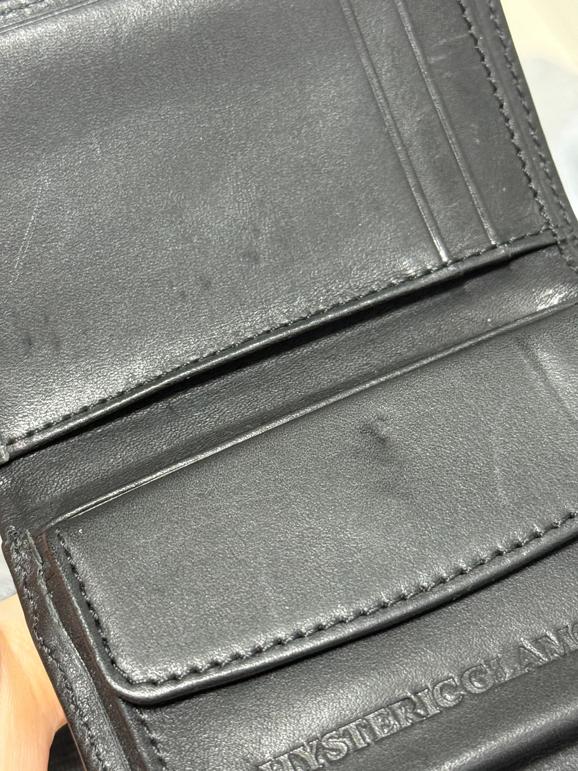 히스테릭글래머 로고 스터드 지갑 상품이미지2