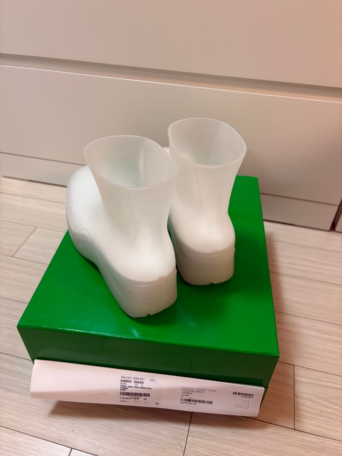 보테가베네타 러버부츠 장화 퍼들부츠 37 클리어 상품이미지5
