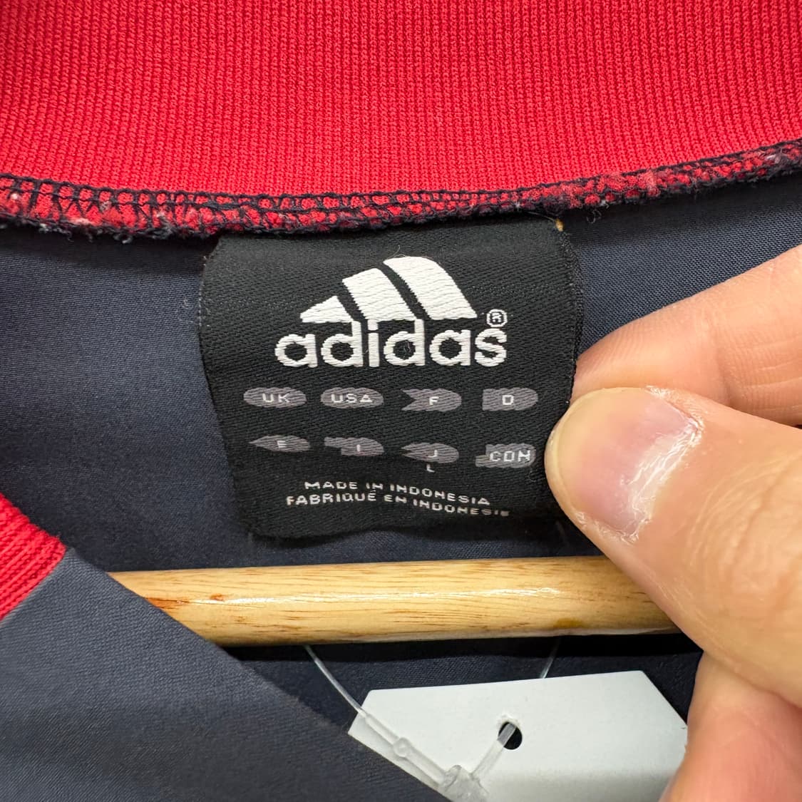 아디다스 블랙/레드 바람막이 풀오버 남성L 상품이미지3