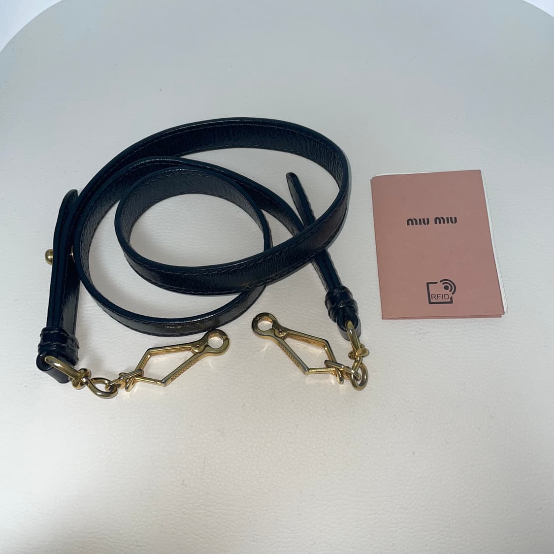 미우미우 비텔로 토트백 블랙 상품이미지5