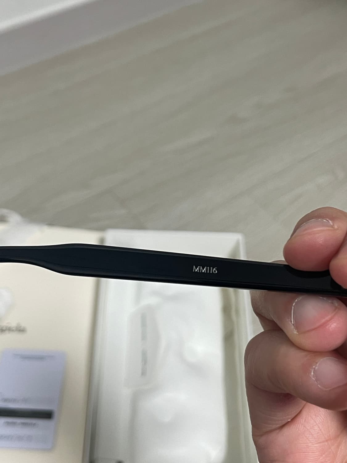 젠틀 몬스터 x 메종 마르지엘라 MM116 블랙 (풀구성) 상품이미지4