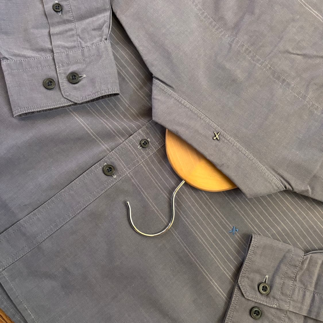 시리즈 105 캐주얼 셔츠 남방 변색 하자 상품이미지6