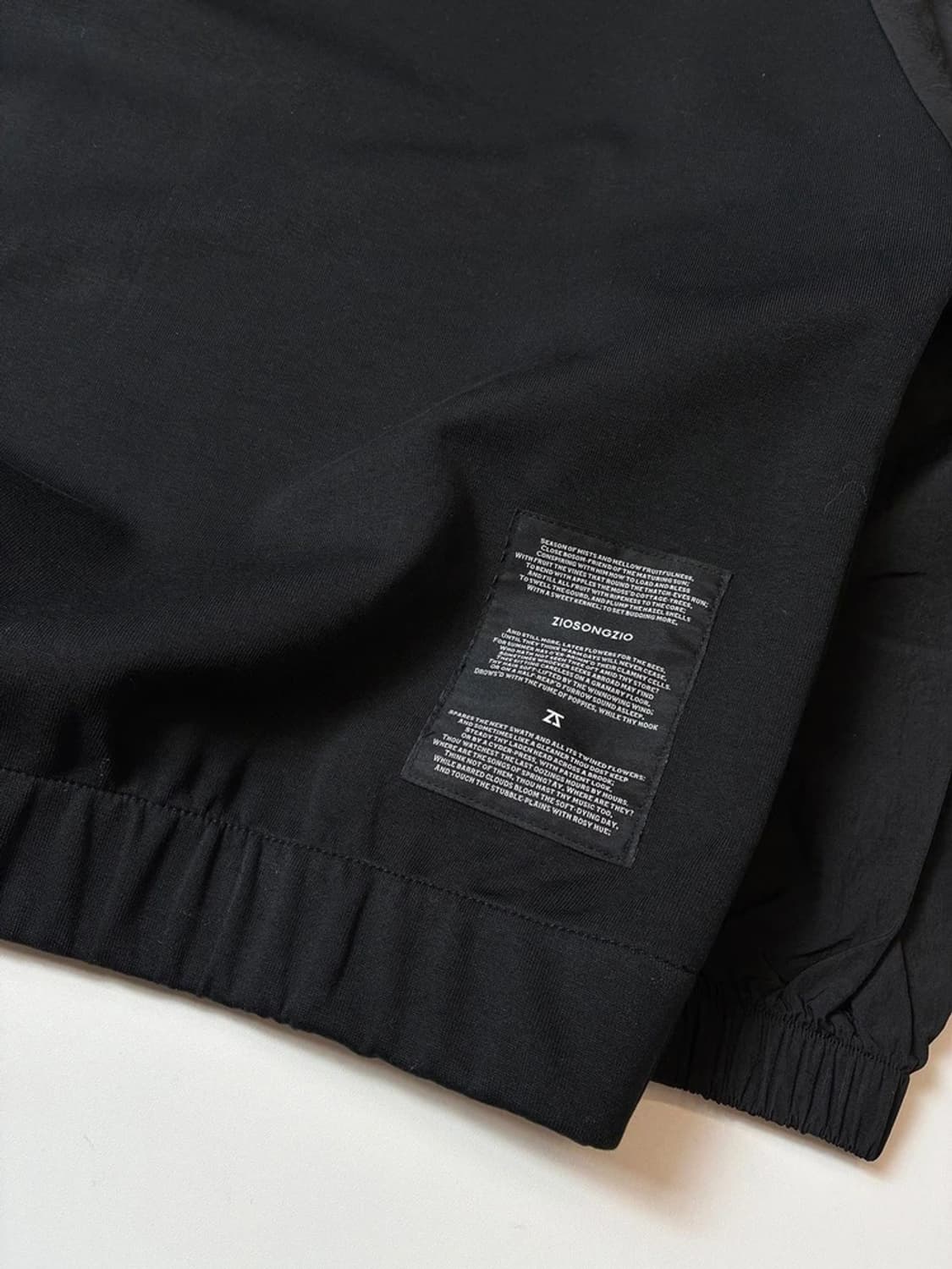 지오송지오 옴므 23FW 퍼티그 배색 맨투맨 PN8554 상품이미지7