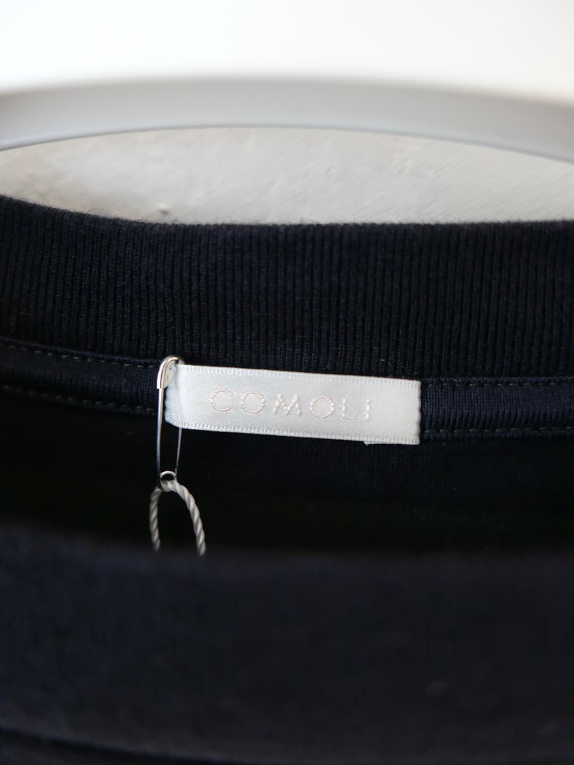 코모리 스트라이프 반팔 티셔츠 상품이미지4