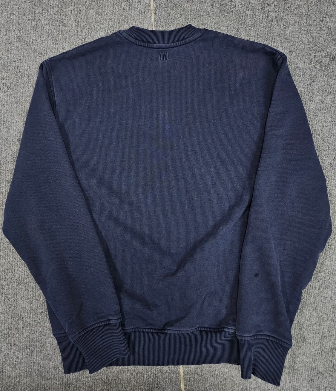 아미 스몰 하트 로고 맨투맨 급처 상품이미지3