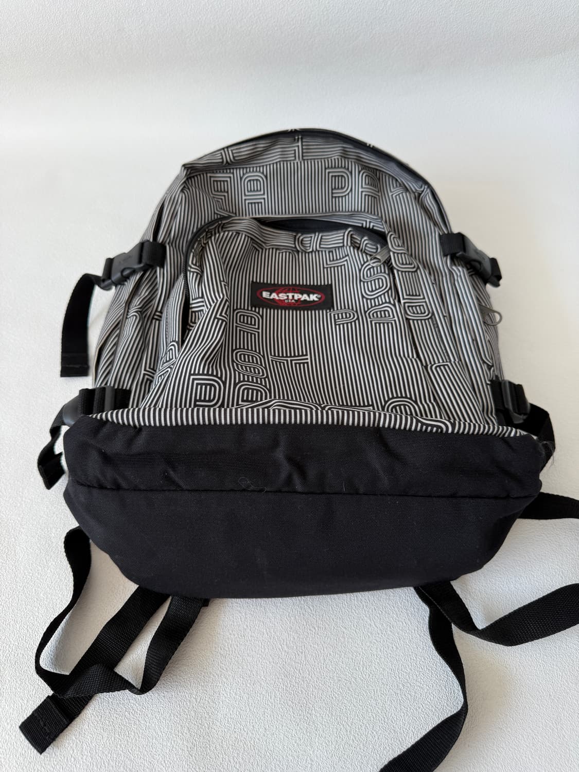 이스트팩(EASTPAK) 백팩 상품이미지3