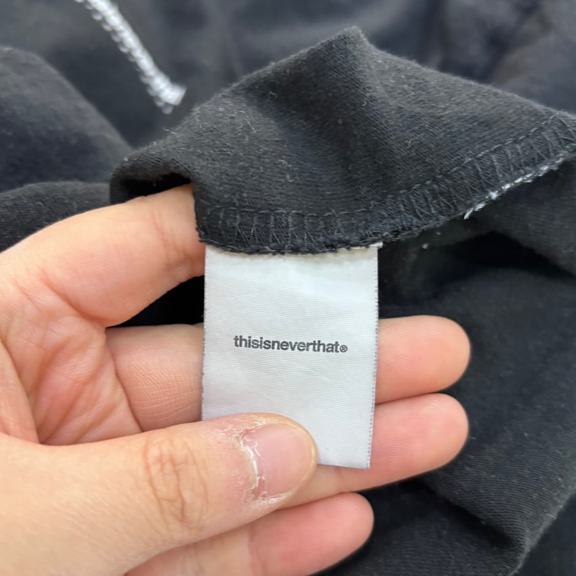 S 디스이즈네버댓 스몰로고 반팔 0415E 상품이미지4