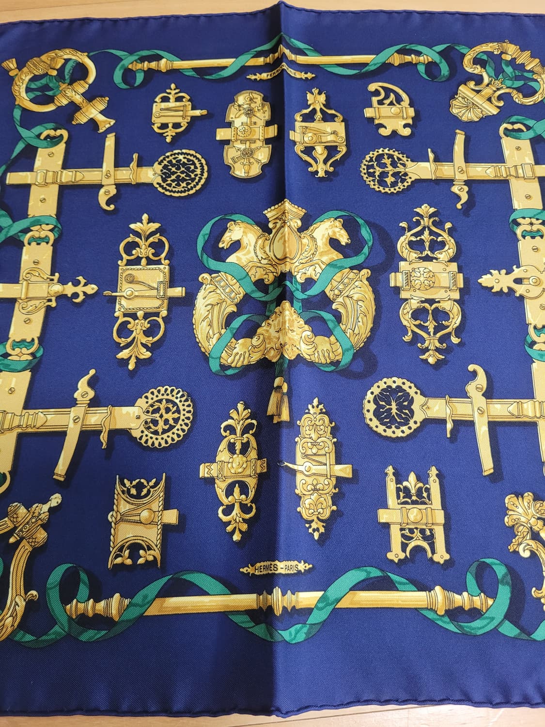 정품 에르메스 스카프 상품이미지1