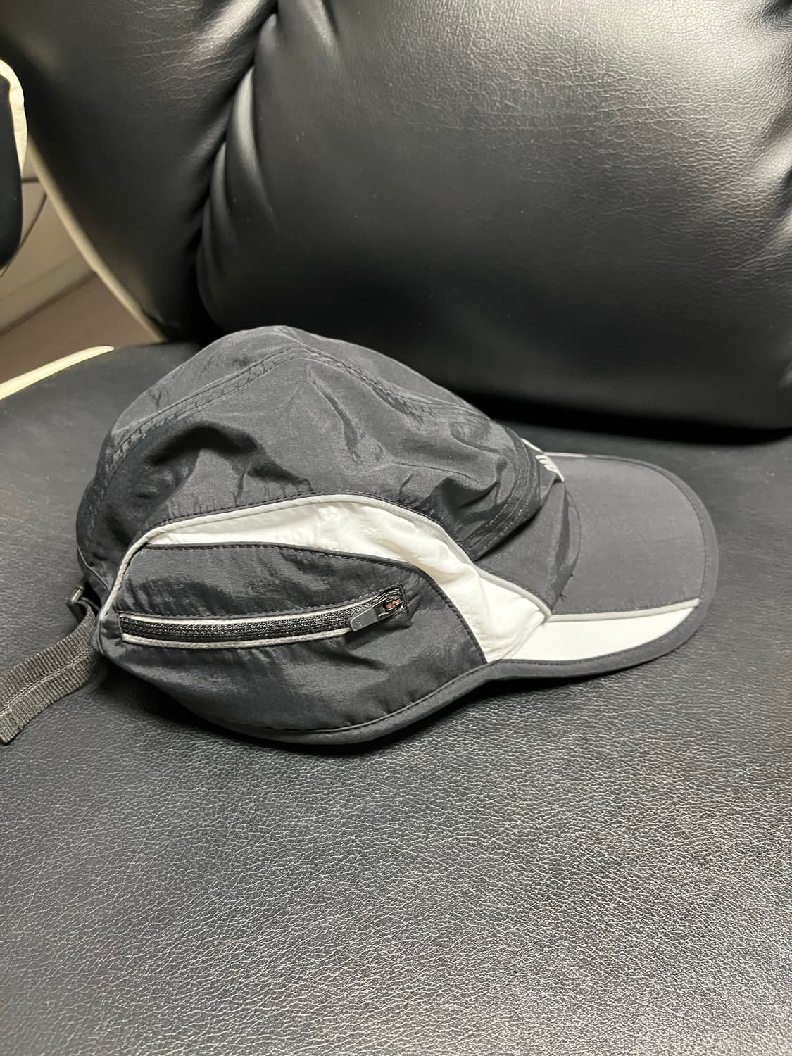 팔라스 랙 25 러너 블랙 캡 상품이미지5