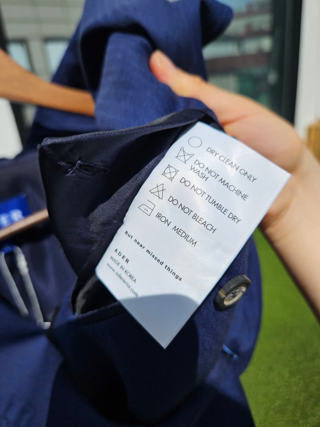 아더에러 20FW 블루썸 드레이핑 울 자켓 상품이미지6