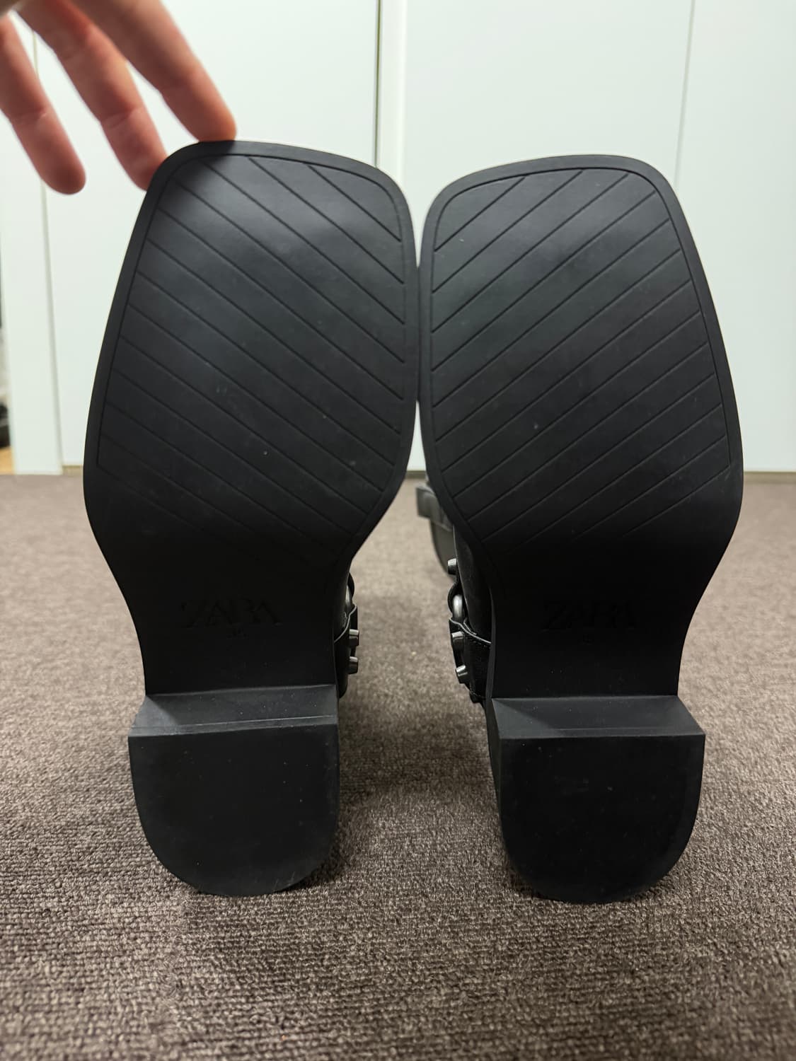 자라(ZARA) 블랙 엔지니어/부츠 (실외 미착용, 실내 착화만) 상품이미지3